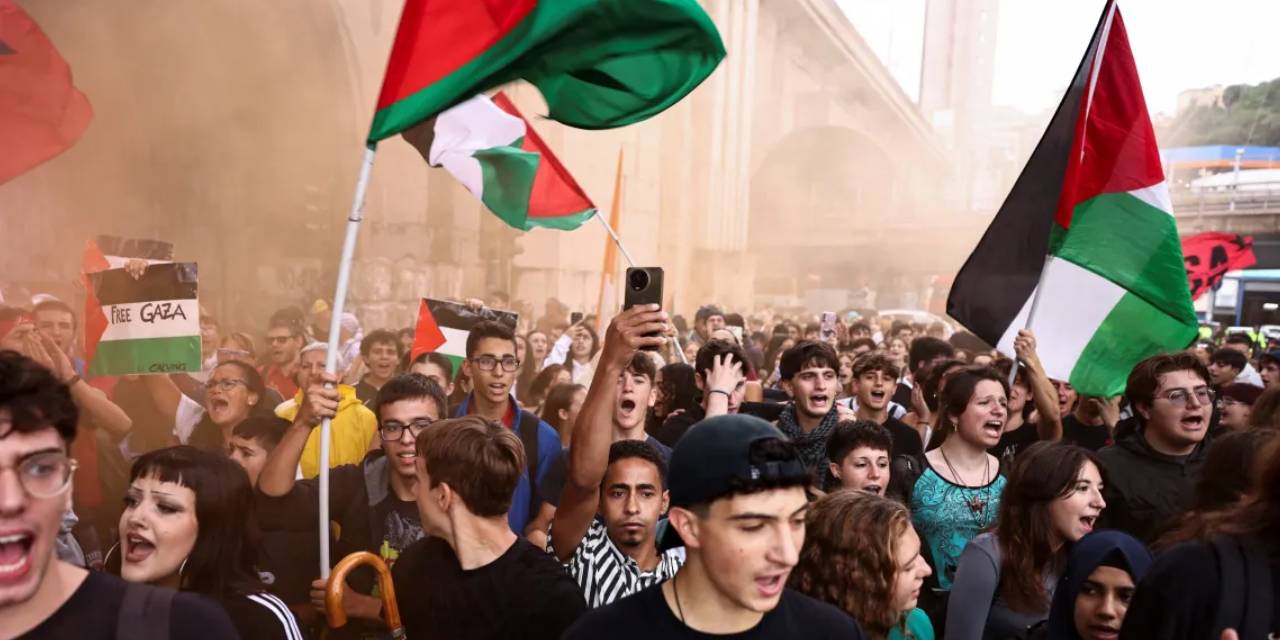 italyada gazze icin genel grev on binler sokaklara indi ndcMyM8H