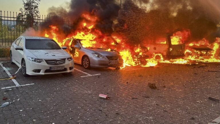 rusyadan ukraynaya yogun hava saldirisi oluler var mZTLDeBA