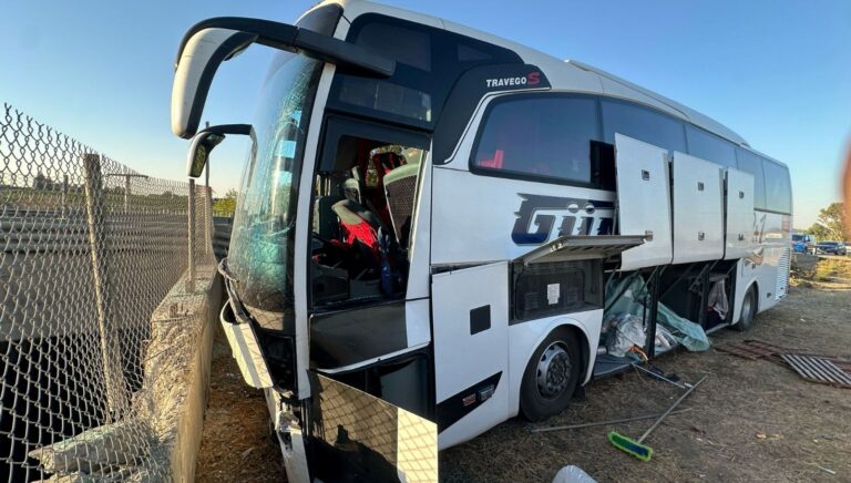 tag otoyolunda kaza 4 yarali Rm5Phmvs