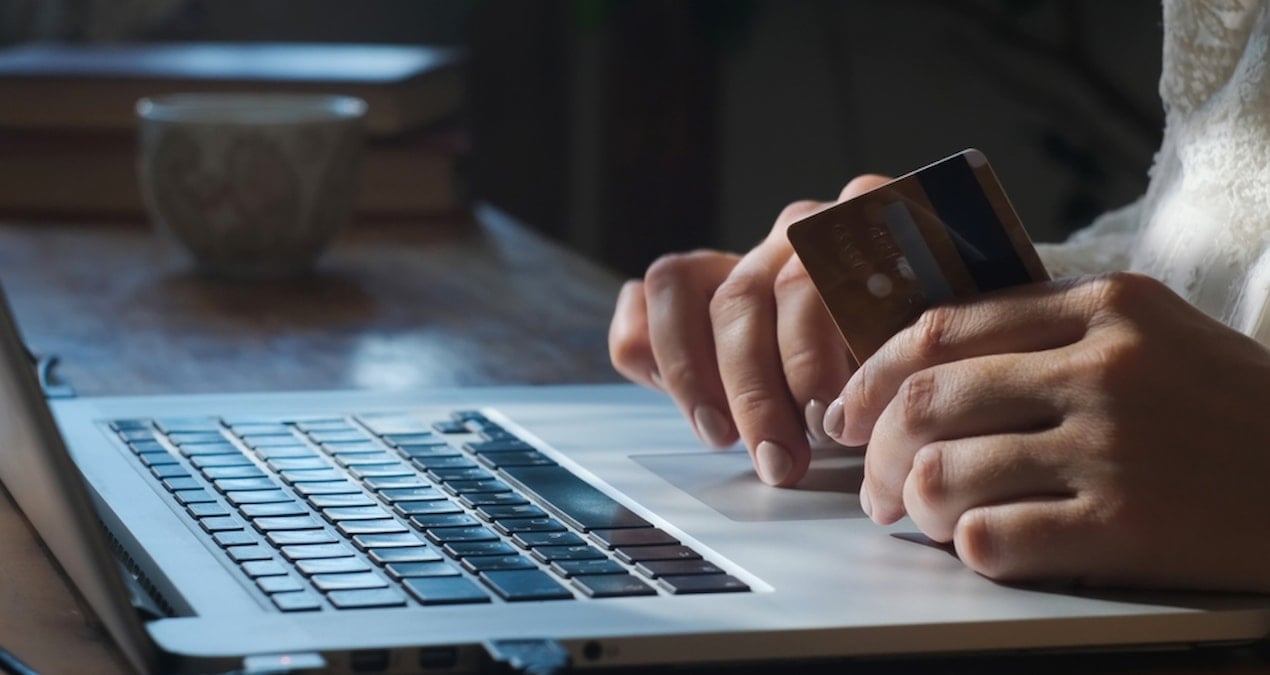 universiteliler sokta bilgisayar fiyatlari kyk bursunun 10 katina cikti qgpYkqyB