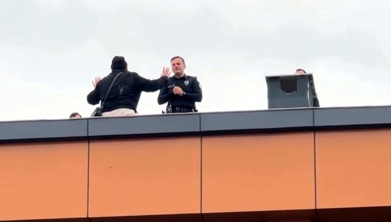 catiya cikan apartman gorevlisini baskomiser ikna etti idHVHNyO.jpg