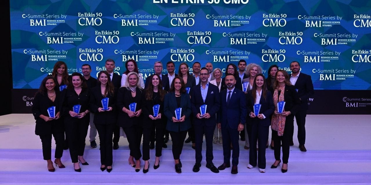 turkiyenin en etkin 50 pazarlama lideri odullerini aldi 9281eZ8E