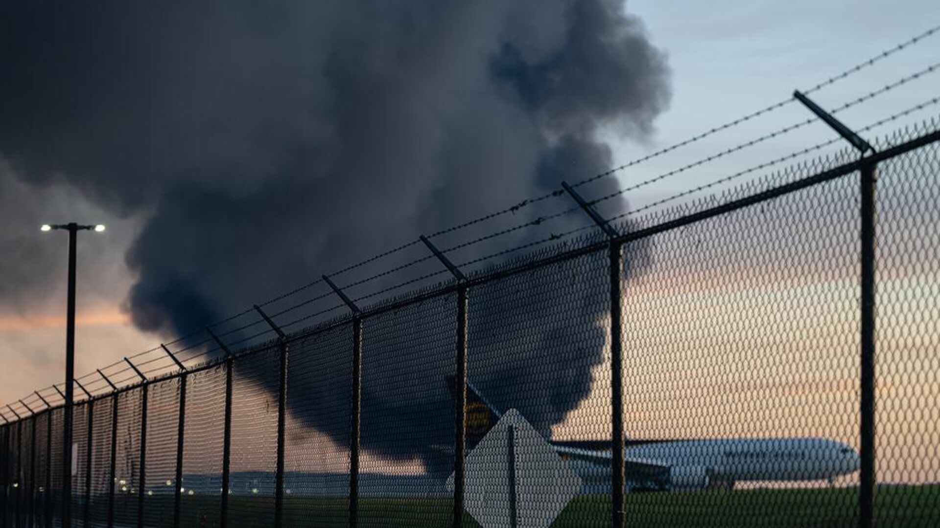 abdde kargo ucagi yerlesim yerine dustu en az 7 can kaybi TfFCNubS.jpg