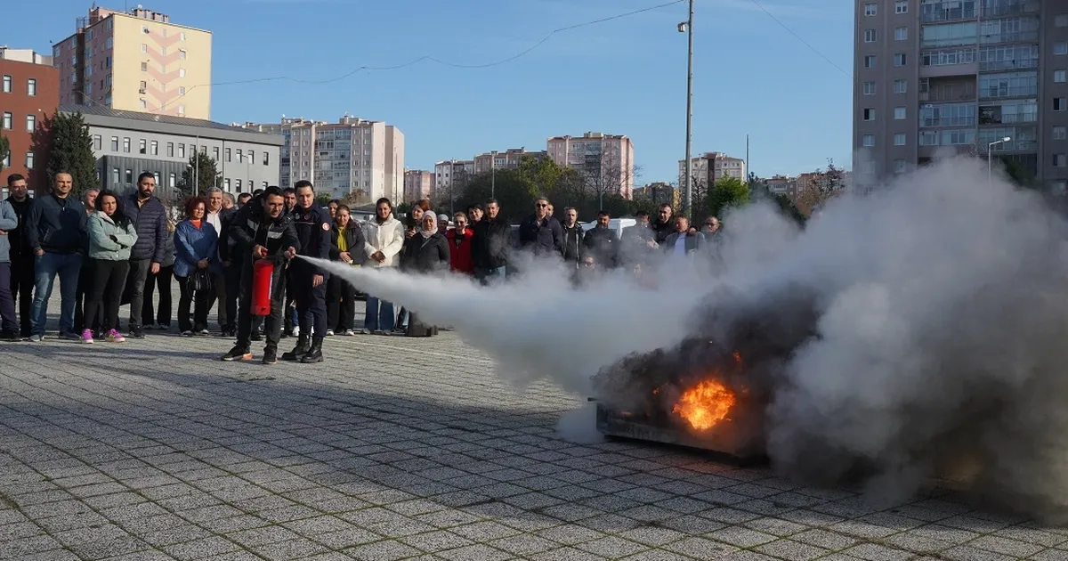 İstanbul Beylikdüzü Belediyesi çalışanlarına ‘yangın güvenlik’ eğitimi