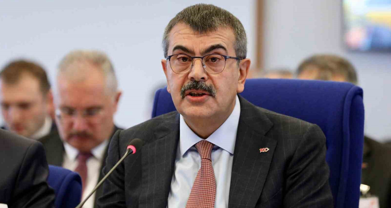 Bakan Yusuf Tekin’den Öğretmenlerin Alan Değişikliği Konusunda Yeni Açıklama!